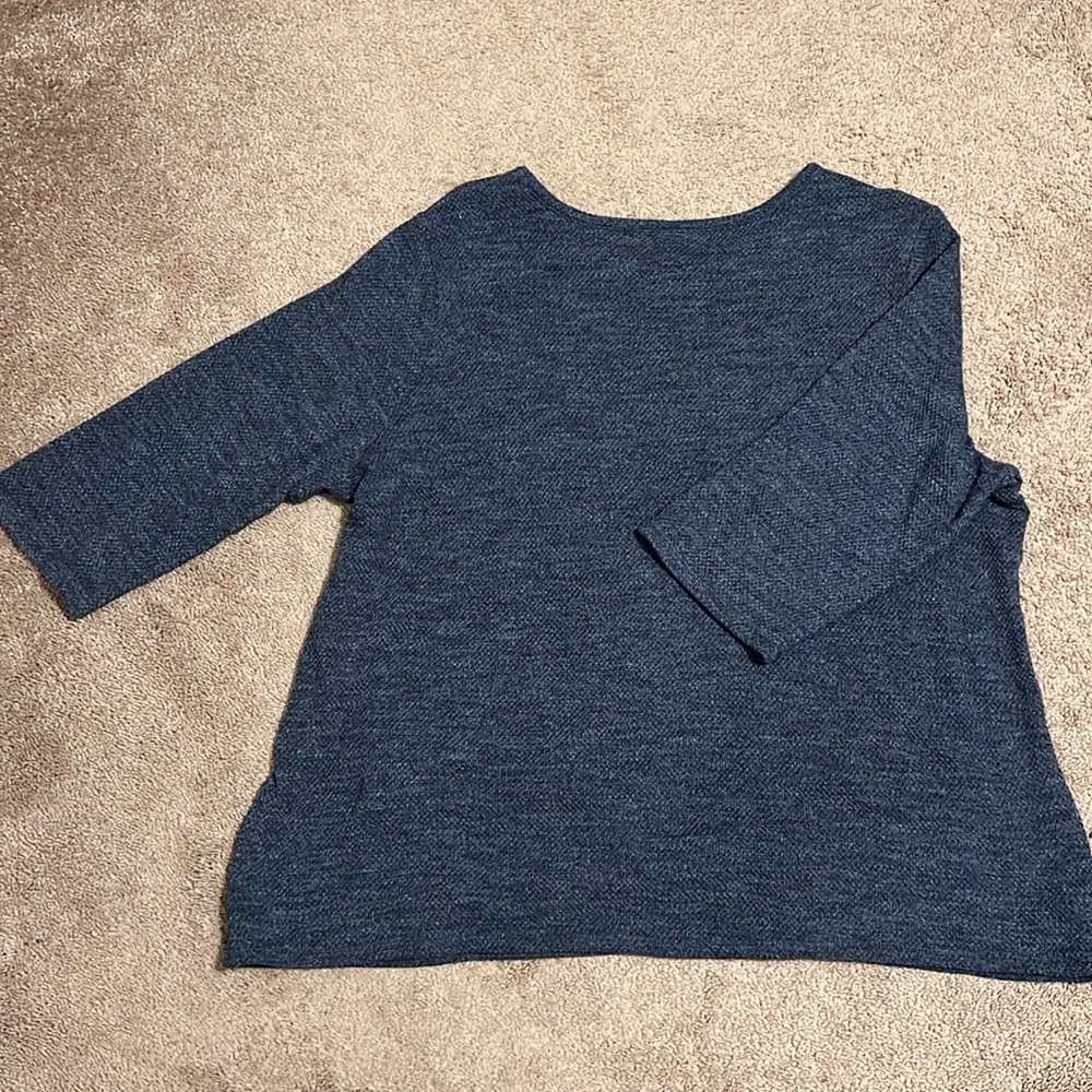 C J Banks Top Size 2X - Picture 4 of 4